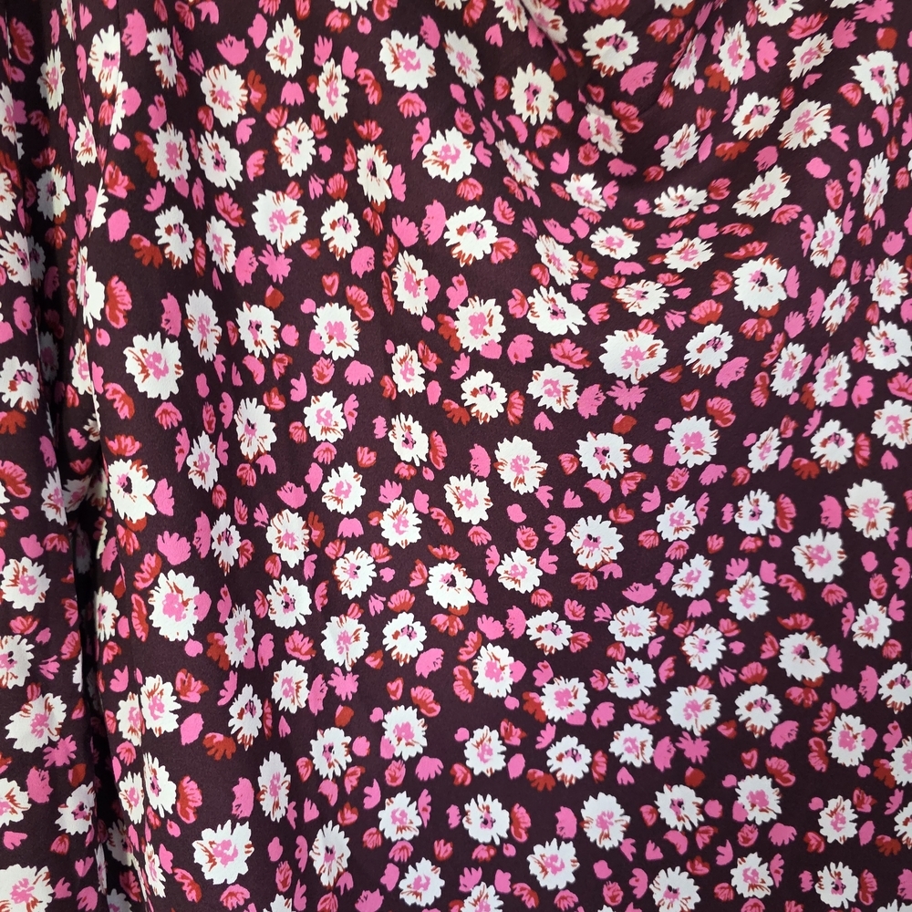 Ann Taylor Pink Floral Open Cowl Neck Top
Sz M - Picture 3 of 7